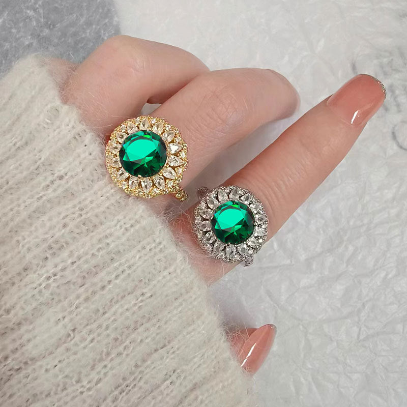Emerald Glow Moissanite Ring – Luxury Green Stone | White Gold Finish